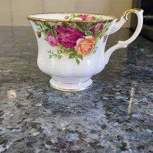 Vintage Royal Albert Old Country Roses Teacups
